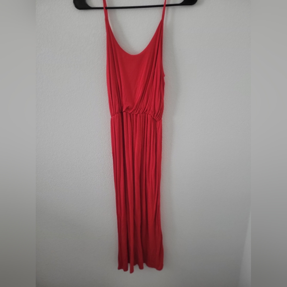 Stretchy red dress